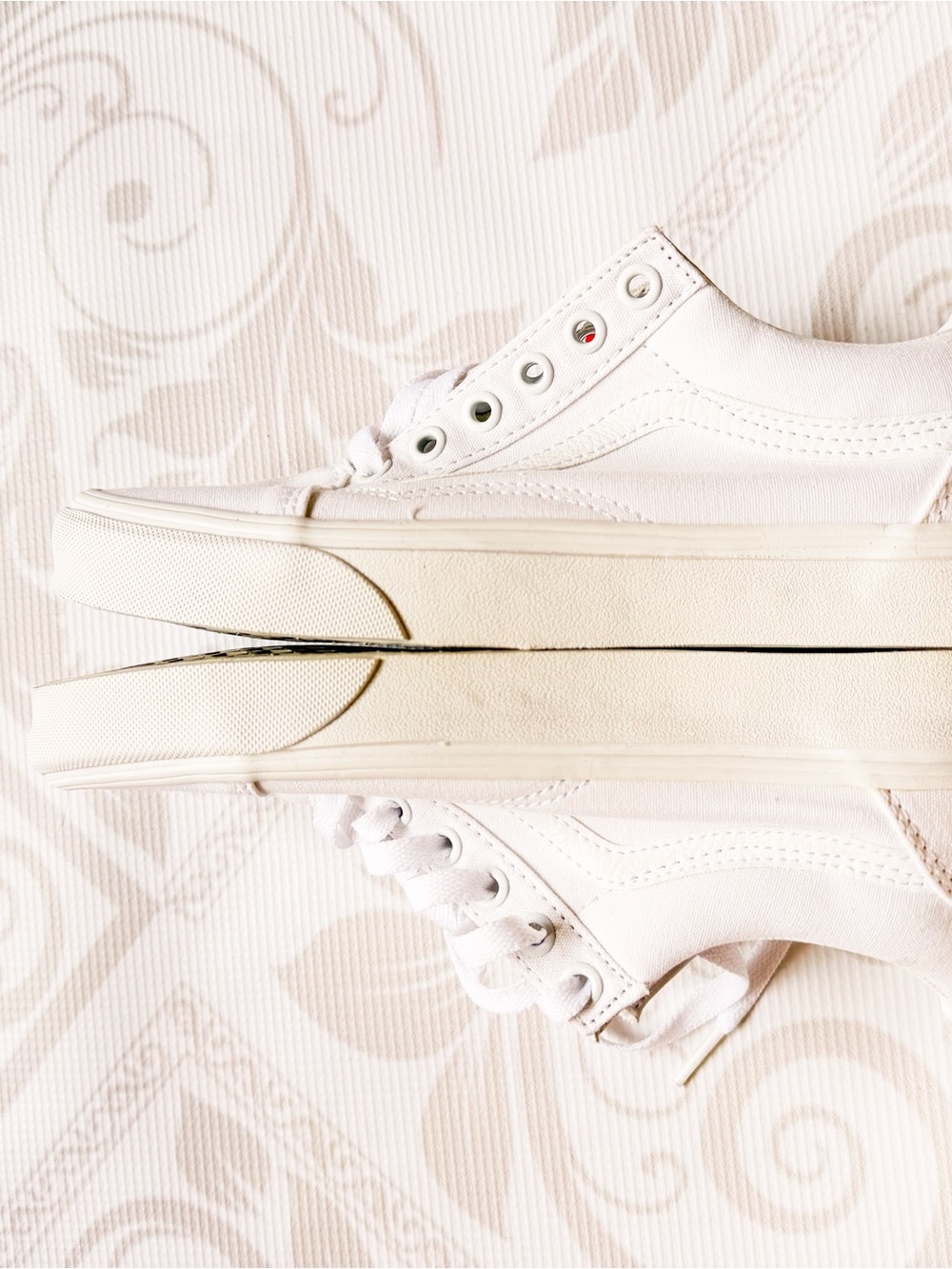 Vans White Canvas Low-Top Sneakers with Red Logo Tag - Picture 7 of 9